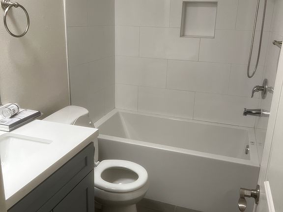 2nd image of 11659 Chandler Blvd APT 5