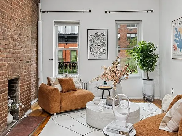 317 E 73rd St APT 5FE, New York, NY 10021