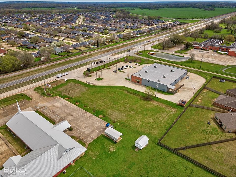 1st image of 5588 Barksdale Blvd