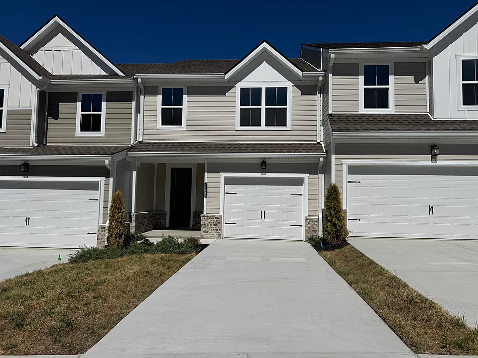 2321 Juneau Ln