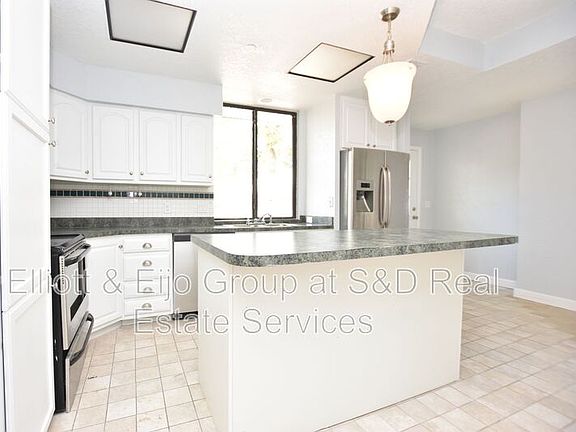 5th image of 1127 Oakhill St