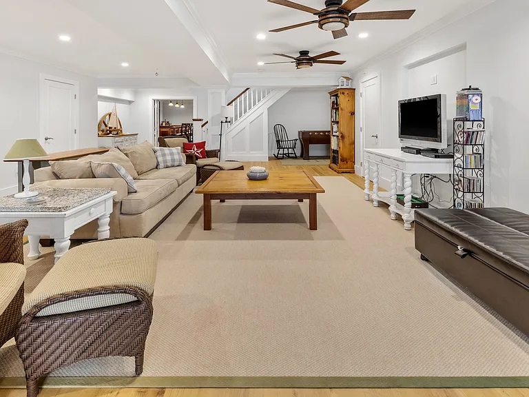 105 Mill Creek Close — Photo 17