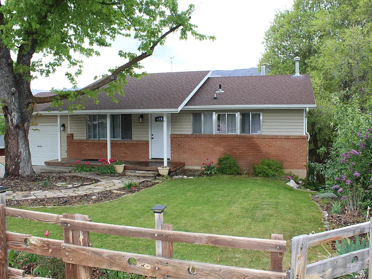 5040 S Burch Creek Dr — Photo 1