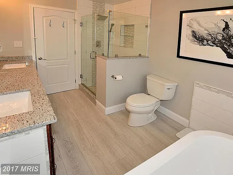 20156 Valhalla Sq — Photo 21