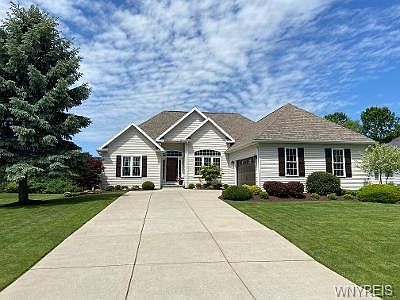 1st image of 4226 Foxwood Ln