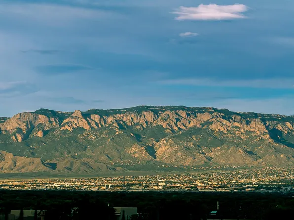 5012 Northern Trl NW, Albuquerque, NM 87120