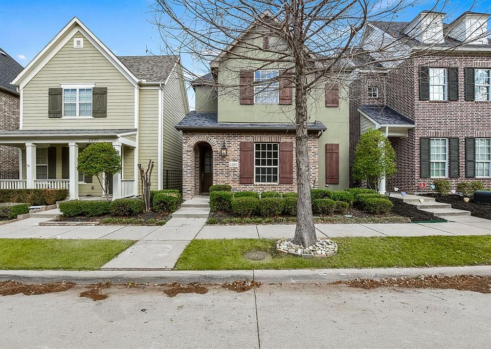 1st image of 2261 Longwood Dr