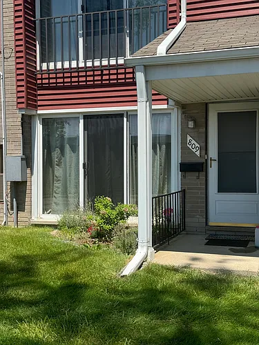 809 Sunset Ln Photo 1