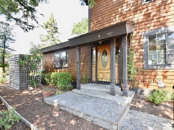2nd image of 54 Meadowood Dr