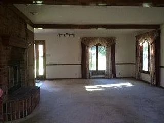 13796 Laredo Dr — Photo 4