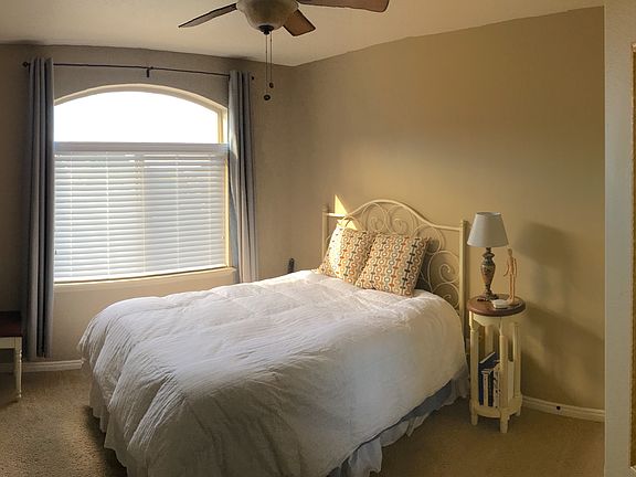 Upstairs Bedroom #2