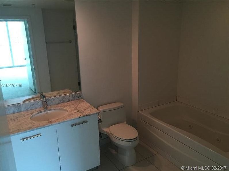 1st image of 1900 N Bayshore Dr #3A19