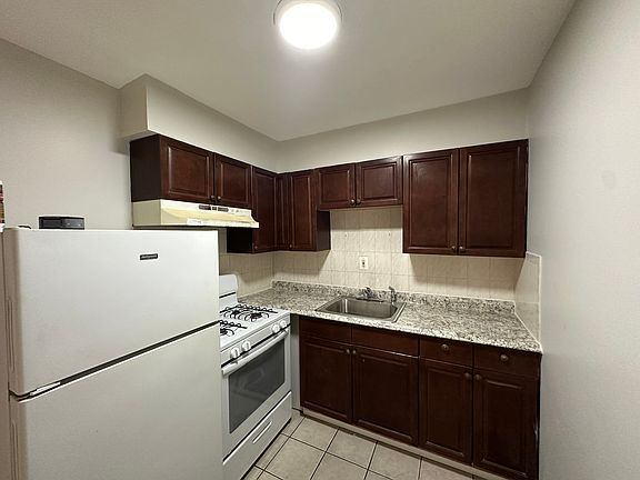 3rd image of 316 High Ave APT 2E