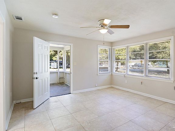 5th image of 5527 Lynwood Rd