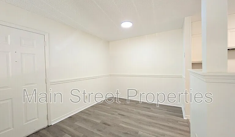 2303 W Michigan Ave #C2 — Photo 7