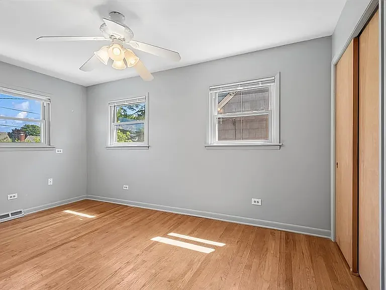 5832 Capulina Ave — Photo 13