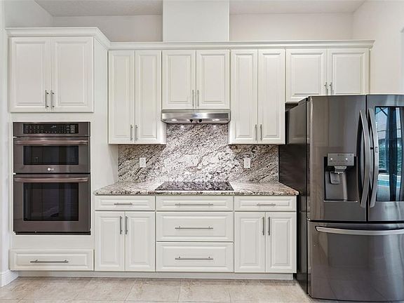 5th image of 39513 HILLRISE LANE
