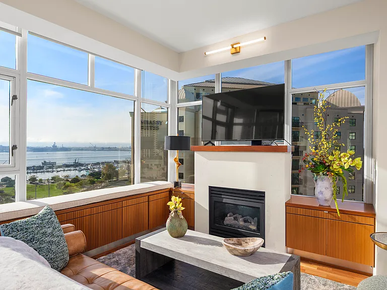 700 W Harbor Dr W #1204 — Photo 14