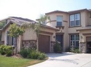 3122 W Ceres Ct, Visalia, CA 93291