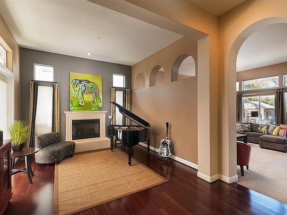 2nd image of 1873 Eagle Glen Dr