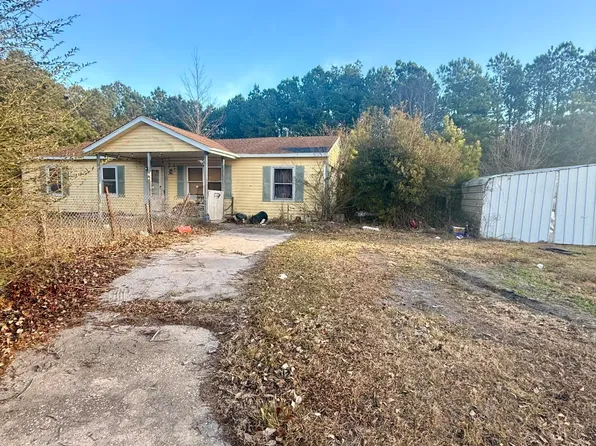 56 Riegel Drive, Hubert, NC 28539