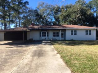 260 Cherry Ln, Bridge City, TX 77611