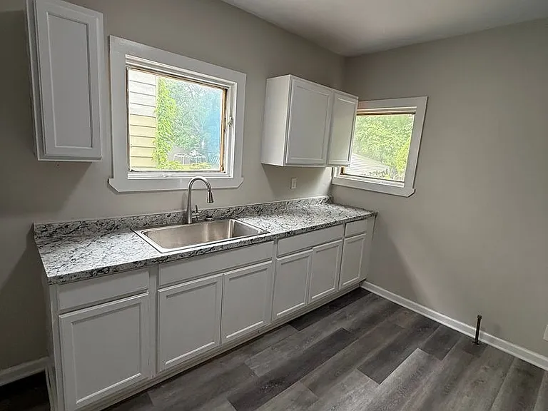 12617 Imperial Ave — Photo 10