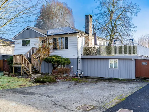 3676 Inverness St, Pt Coquitlam, BC V3B 3B4