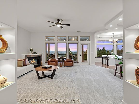 2nd image of 10309 N Lookout View Ln