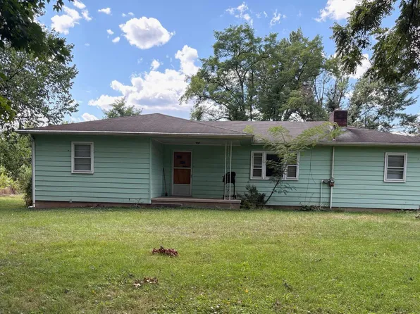 127 Beans Ln, Moorefield, WV 26836