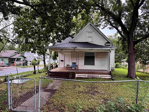 2nd image of 1523 SW Western Ave