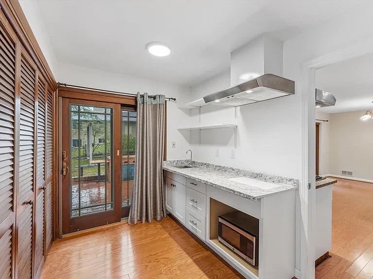 6210 Dana Ave — Photo 17