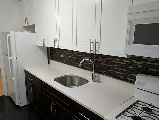 Rented by Lang Realty LLC | media 3