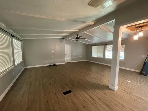 18382 Avenue 296 Unit B, Exeter, CA 93221