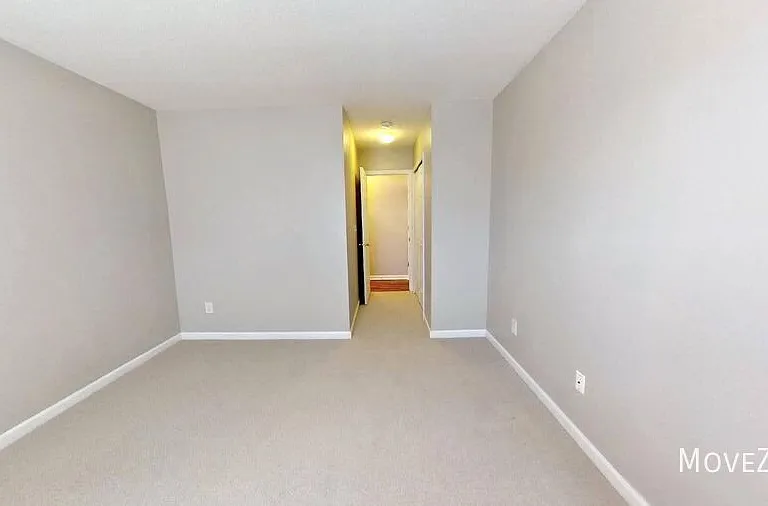 255 Luzelle Dr — Photo 20