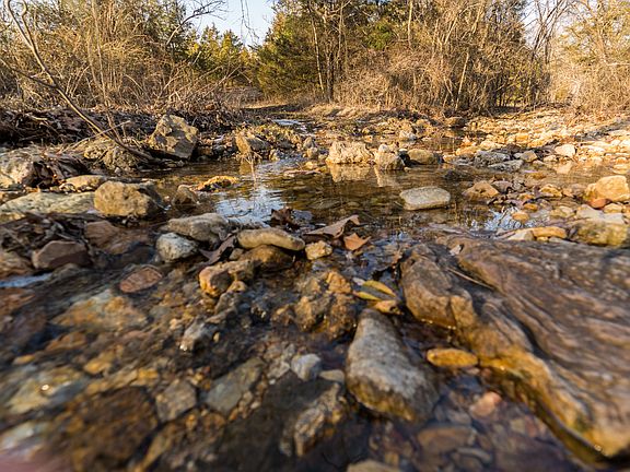 3rd image of 413 County Road 112