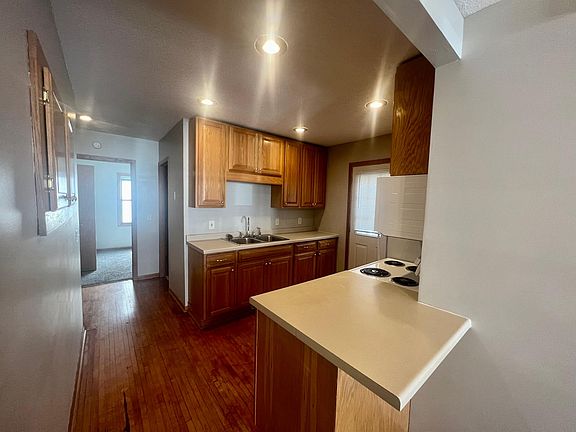 5th image of 1688 Randolph Ave #1688