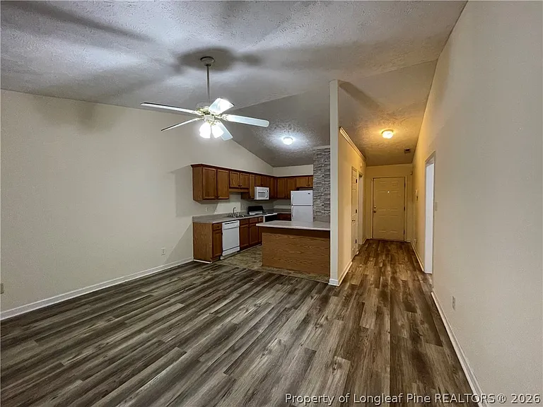 522 Longview Dr #B — Photo 5