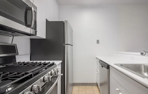 Rented by Mirador Real Estate | media 23