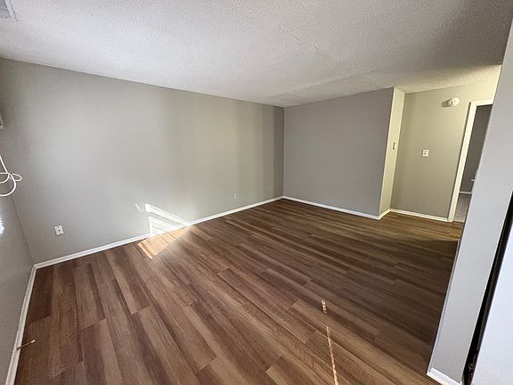 2nd image of 200 W Bluff St #C3