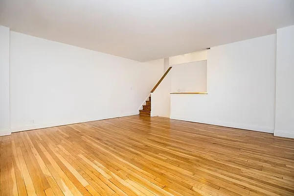 Rented by REAL New York | media 9