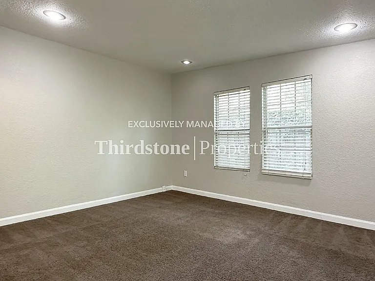 2406 Lamee Ave — Photo 11