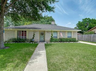 9326 McAfee Dr, Houston, TX 77031