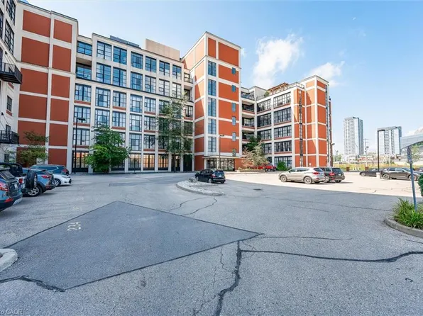 410 King St W #112, Kitchener, ON N2G 1C3