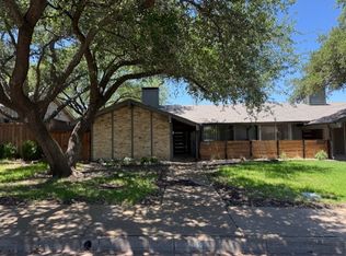 10527 Sandpiper Ln, Dallas, TX 75230