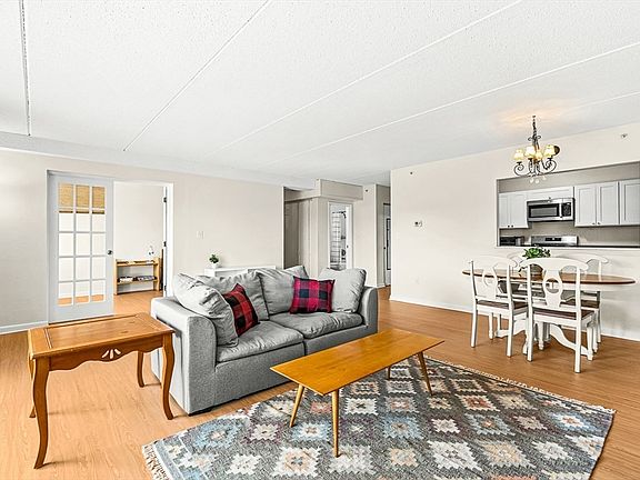 2nd image of 32 Whites Ave #F6605