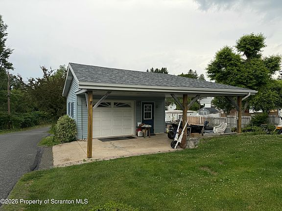 5th image of 103 Vine St