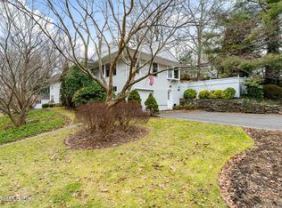 51 Glen Rd, Greenwich, CT 06830