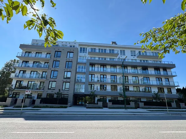 6859 Cambie St #313, Vancouver, BC V6P 3H1