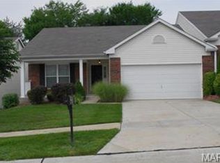 137 Carytown Ln, Florissant, MO 63034